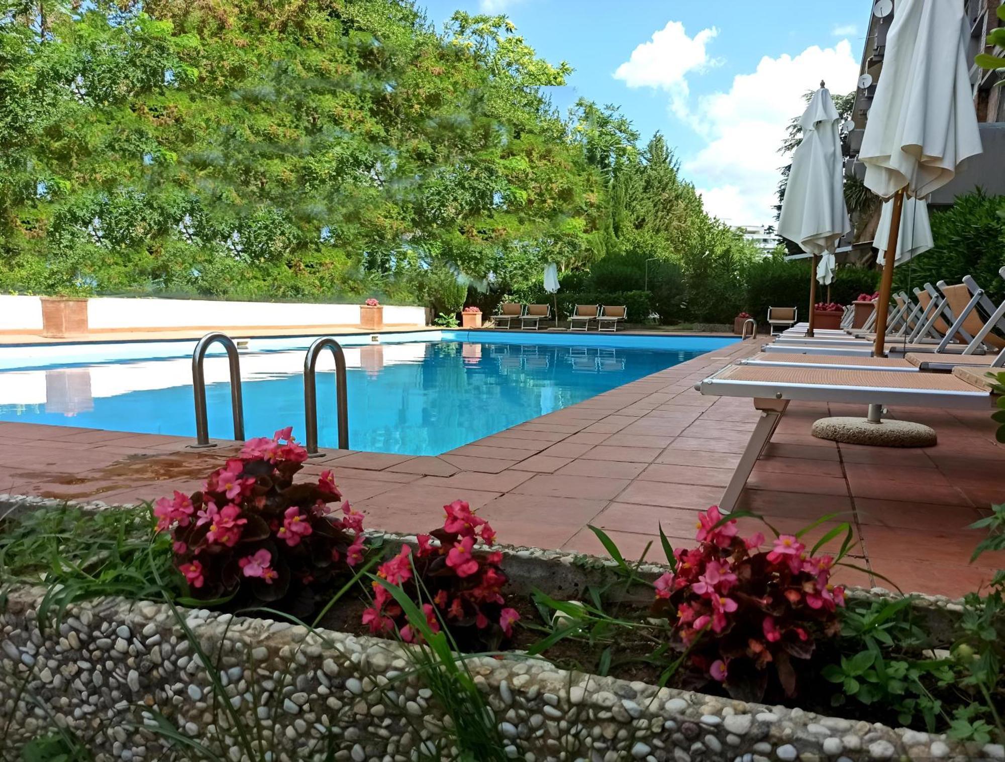 Aurelia Antica Terrace Apt Free Pool And Parking Ρώμη Εξωτερικό φωτογραφία